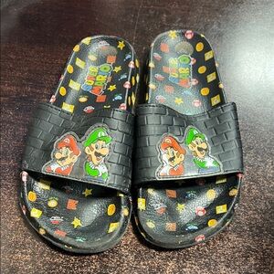 Nintendo Super Mario Kids Slide Sandals - Black and Multicolor
